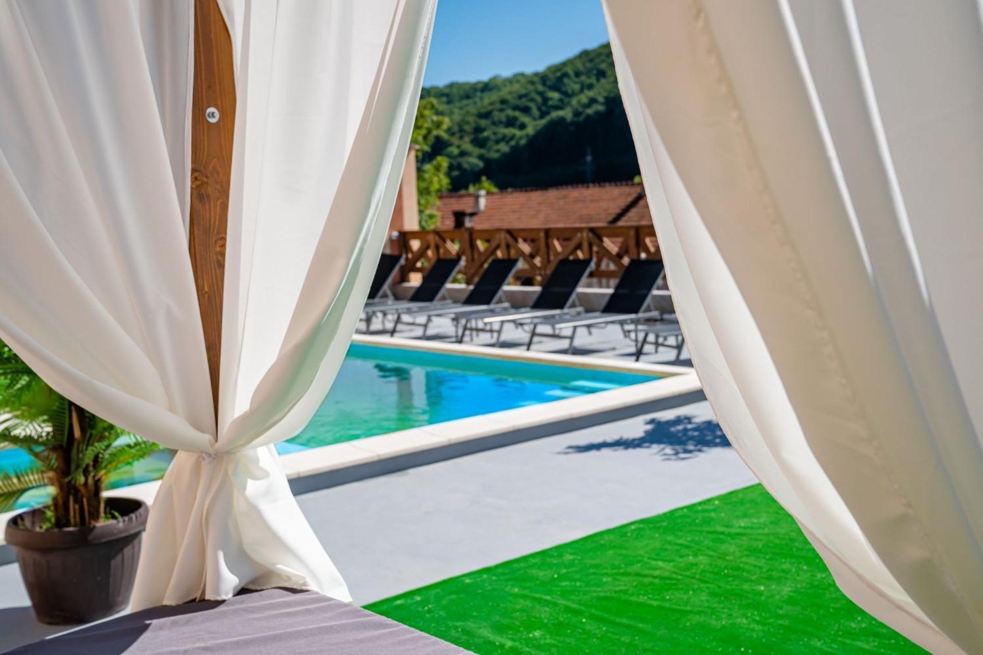 Casa Clim Hotel Anina Bagian luar foto
